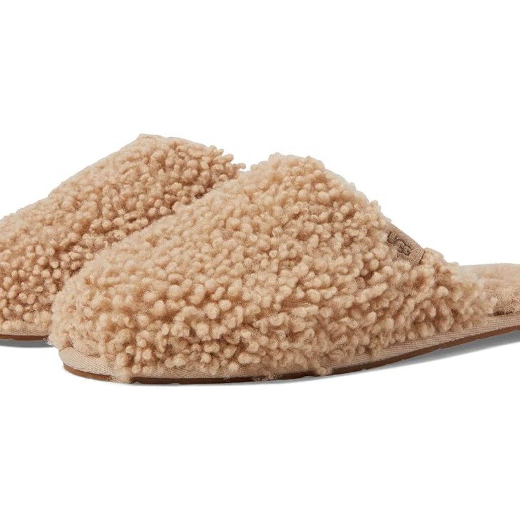 New. Ugg Maxi Curly Slide
